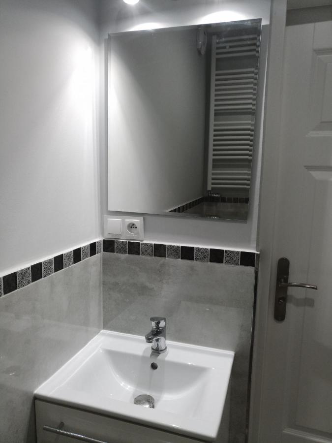 Studio Jutrzenka Z Lazienka By Apartamenty Na Dni Wrocław Buitenkant foto