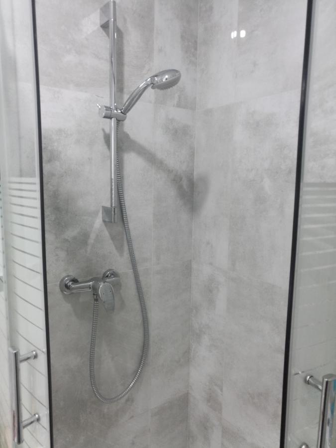 Studio Jutrzenka Z Lazienka By Apartamenty Na Dni Wrocław Buitenkant foto